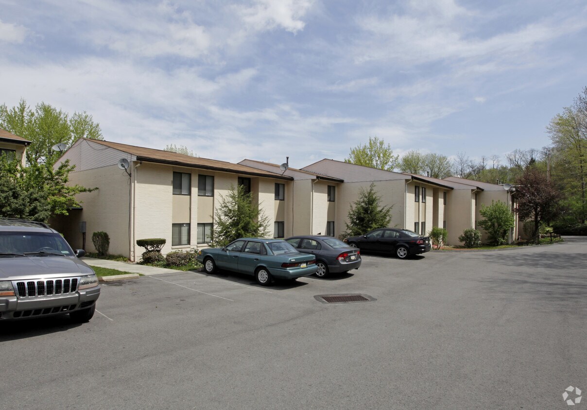 Foto principal - Village Apartments
