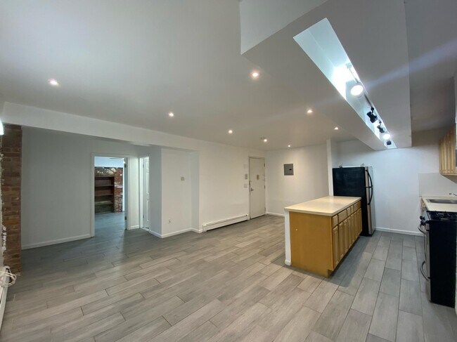 Foto del edificio - 174 Grand St