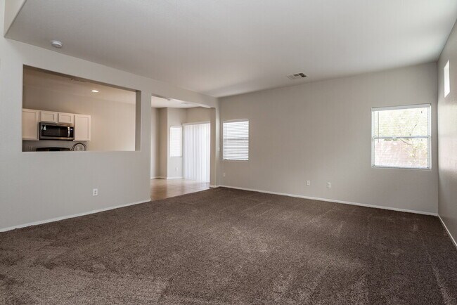 Foto del edificio - 5920 N Victory Point St