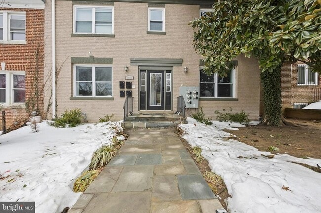 Photo - 1363 Childress St NE Apartment