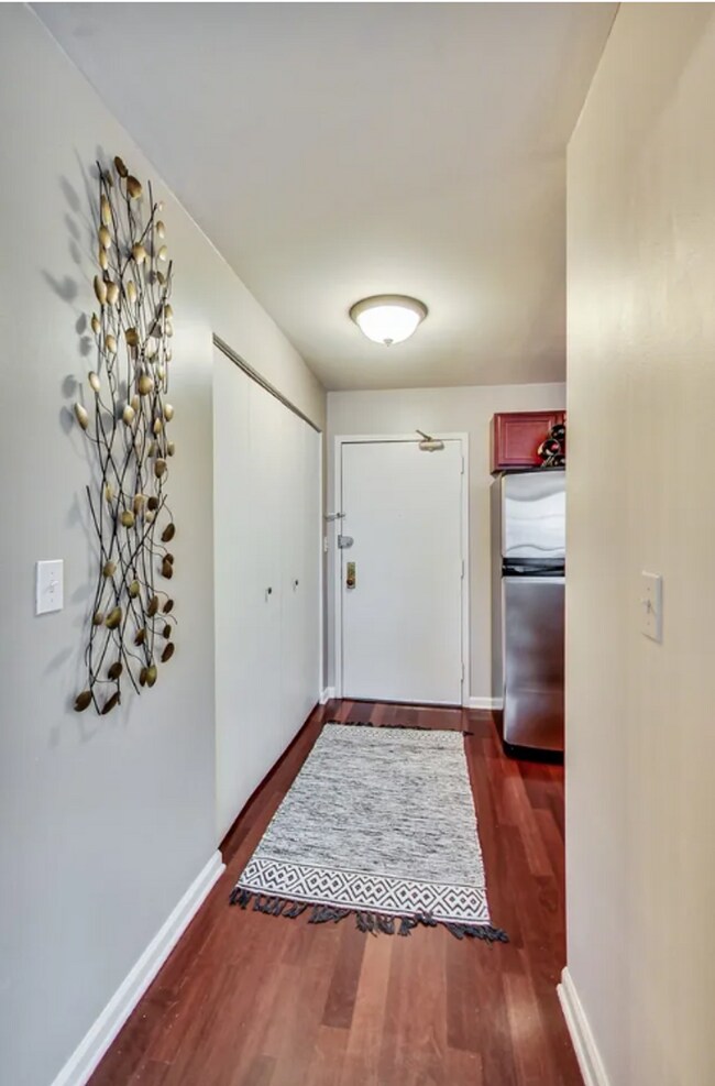 Photo - Goldcoast 1b1b Apartment Available