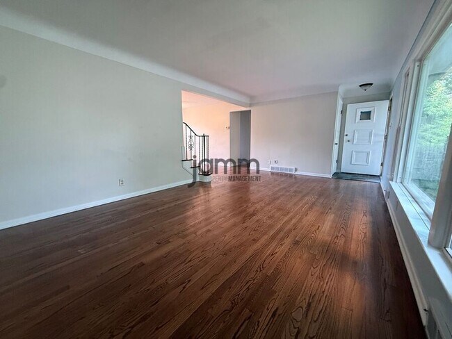 Building Photo - 24113 E Silsby Rd
