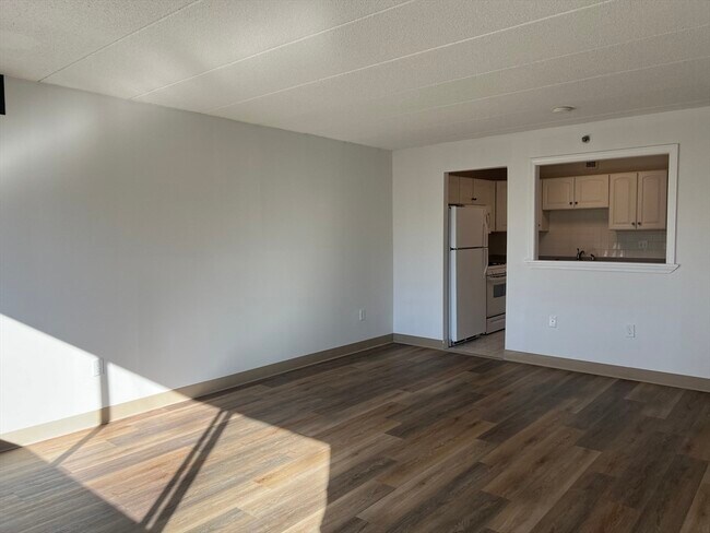 Foto del edificio - 1 Pond St