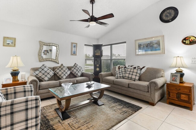 Building Photo - 2964 Viscount Cir