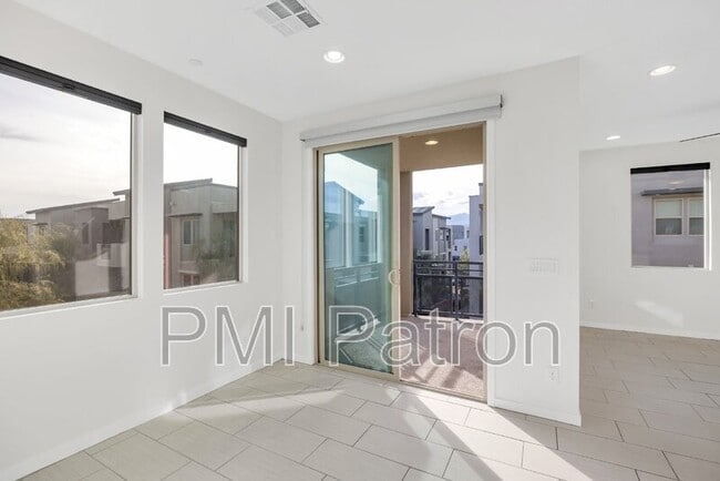 Building Photo - 11231 Hidden Peak Ave