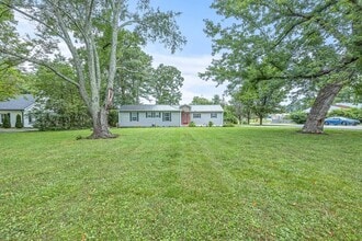 Building Photo - 1028 Womack Ave