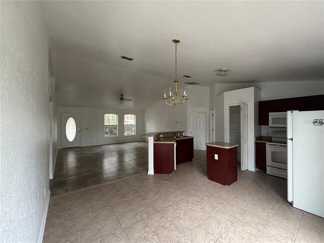 Foto del edificio - 1 Silver Way Ct