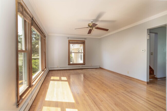 Foto del edificio - 3335 Sunnyview Ln