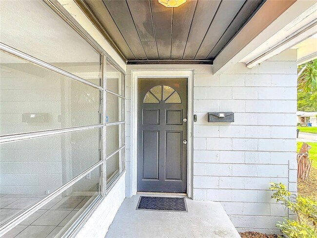 Foto del edificio - 3753 Benson Ave N