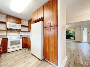Building Photo - 44-105-105 Laha St