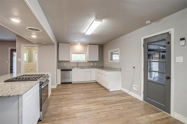 Building Photo - 216 Brown Trail