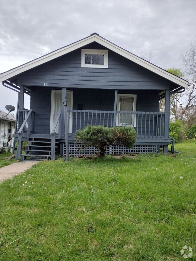 New Davis Park Student Apartments for Rent Kansas City, MO 1