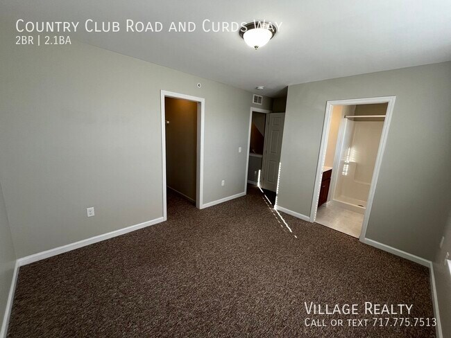 Foto del edificio - 719 Country Club Rd
