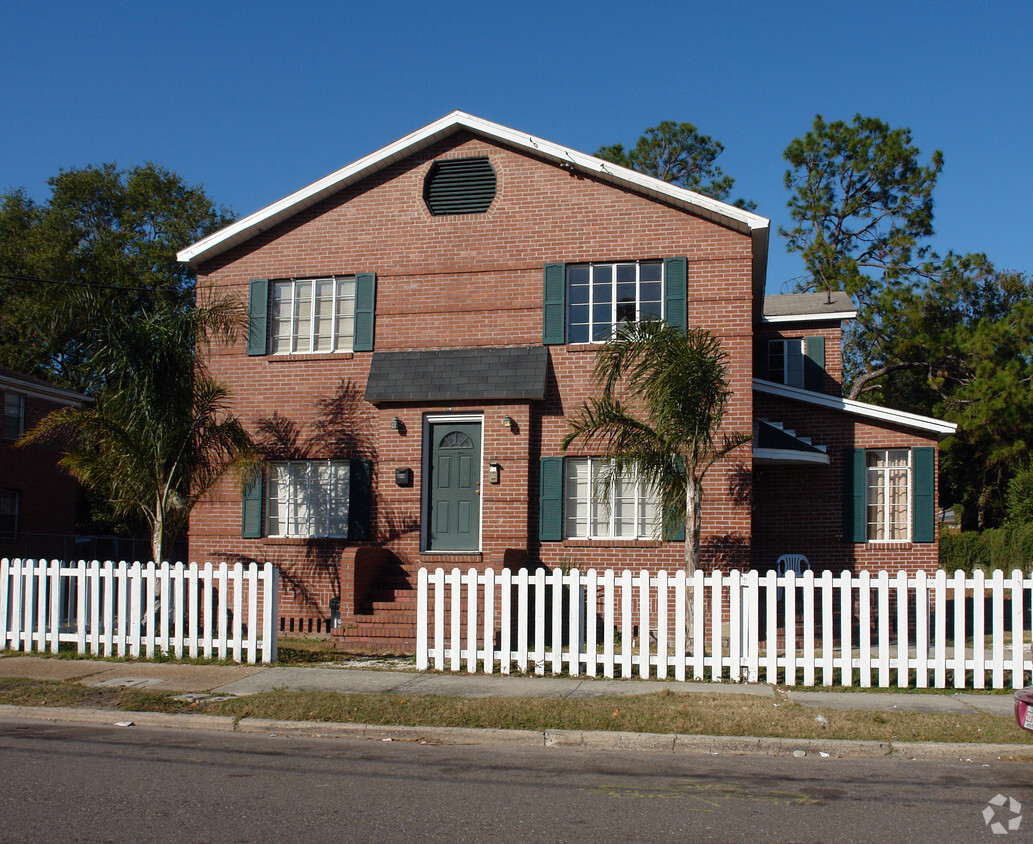 Building Photo - 37 17th St
