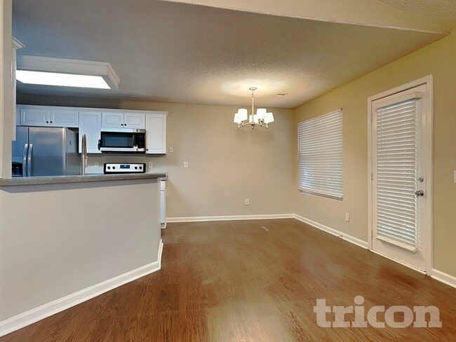 Foto del edificio - 1555 Mill Creek Rd