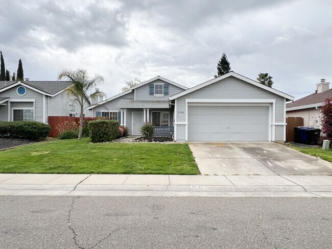Building Photo - Cute, Clean Home Ready for Move In