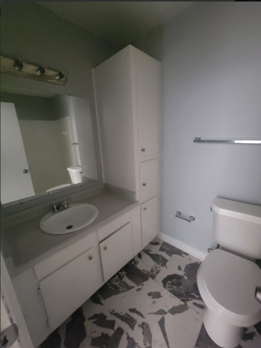 Building Photo - 225 W McDowell Rd