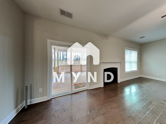 Building Photo - 30 Lockamy Ln