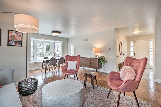 Foto del edificio - 696 Crescent Ct