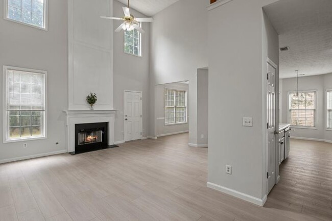 Foto del edificio - 329 Horsehill St