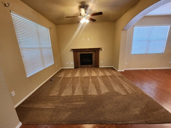 Building Photo - Gorgeous 6 Bedroom 4 Bathroom in Banning L...