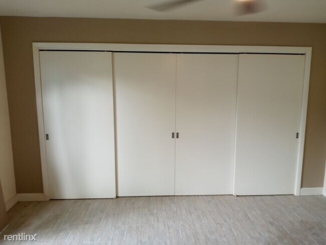 Building Photo - 1 br, 1 bath Condo - 1853 Mazo Mnr S4 Unit S4