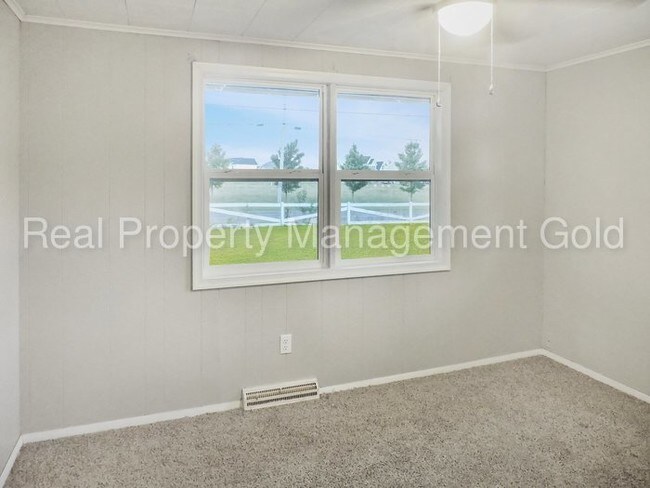 Foto del edificio - Newly Renovated Rambler on Private Lot