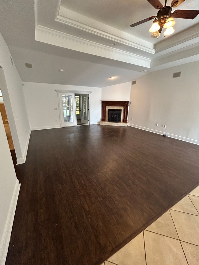 Foto del edificio - Ready for immediate occupancy!