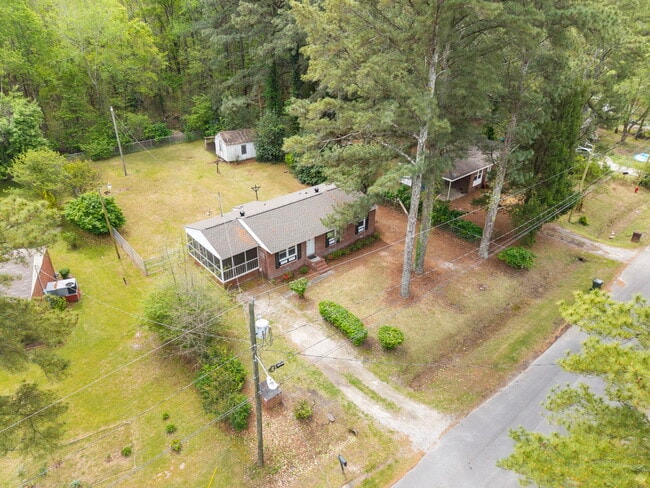 Photo - 110 Moore Rd House