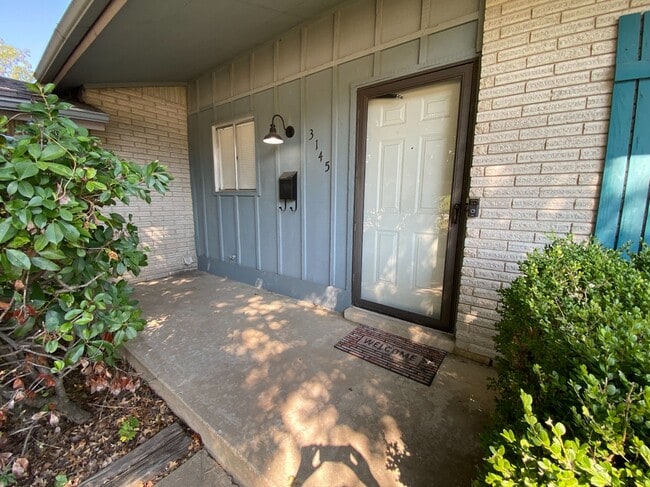 Building Photo - 3145 S 76th E Ave