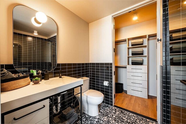 Bathroom - Fishtown Urby
