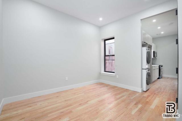 Foto del edificio - 3 bedroom in RIDGEWOOD NY 11385