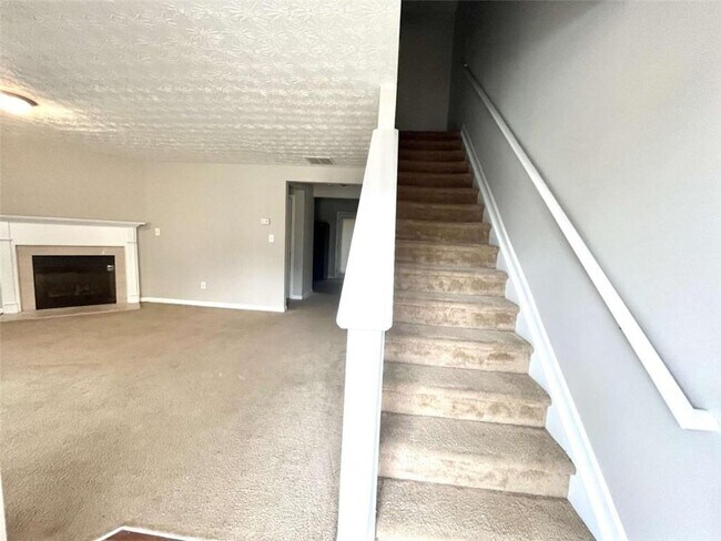 Foto del edificio - 1453 Little Creek Dr