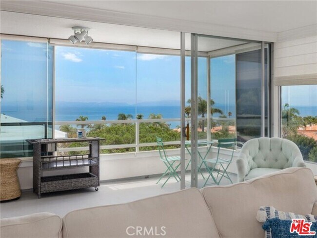 Foto del edificio - 32646 Coastsite Dr