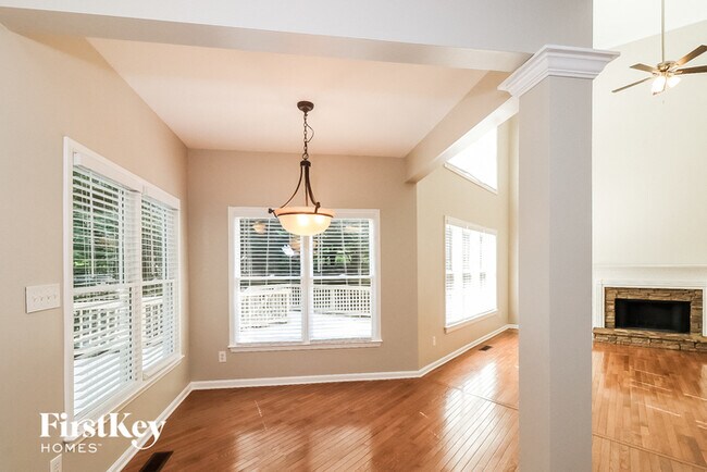 Foto del edificio - 3925 Lorien Way NW