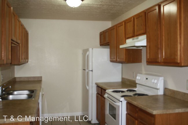 Interior Photo - 217 Pennsylvania St NE
