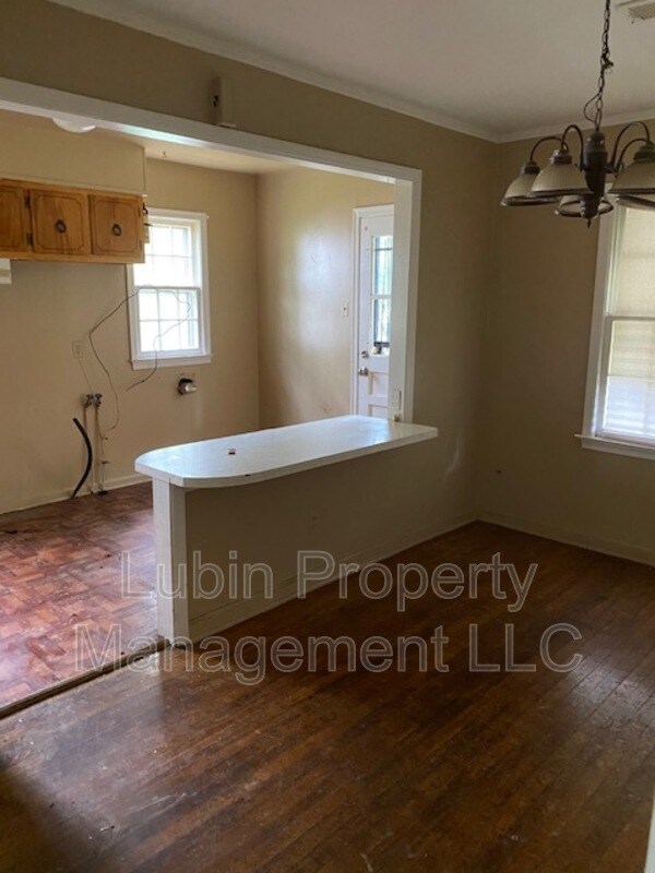 Building Photo - 1108 Goodman St