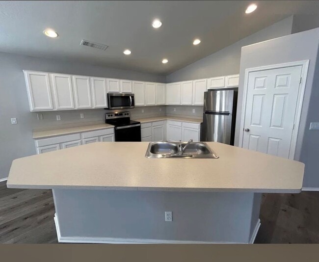 Foto del edificio - 8530 W Chickasaw St