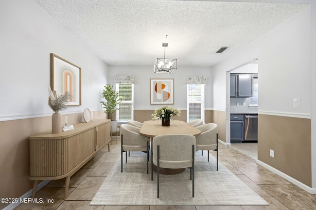 Foto del edificio - 14049 Broken Bow Dr N