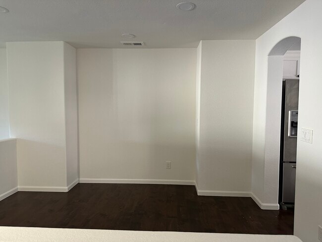 Building Photo - 542 Mill River Ln