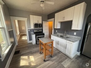 Building Photo - 936 Ebner St
