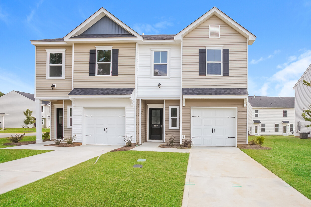 Foto principal - 409 Blue Robin Ln, Columbia, SC