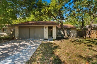 Building Photo - 12312 Double Tree Ln