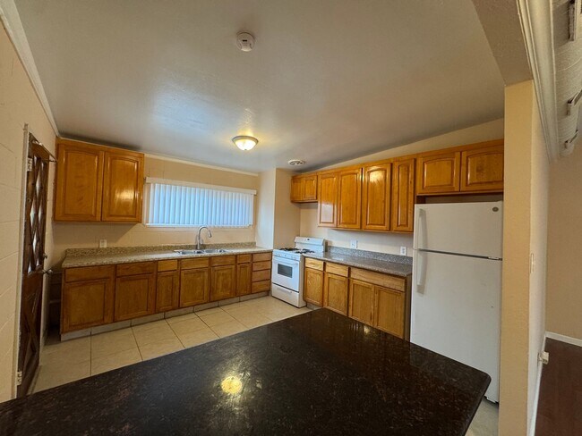 Foto del edificio - 2654 E Saginaw Way