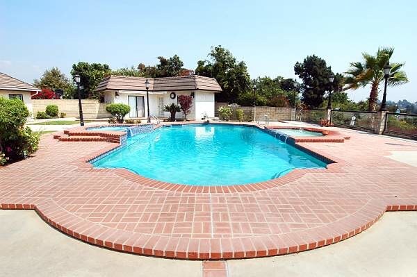 Guest House bldg. next to pool. - 1700 Apex Ave