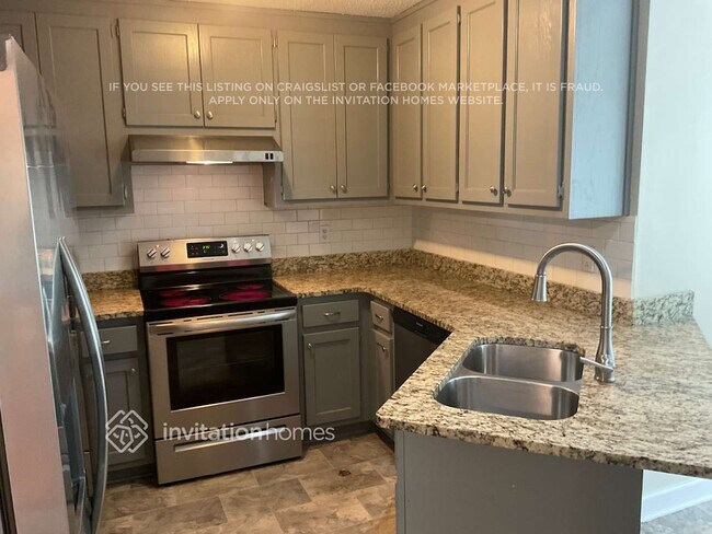 Foto del edificio - 6020 Rolling Oaks Ln