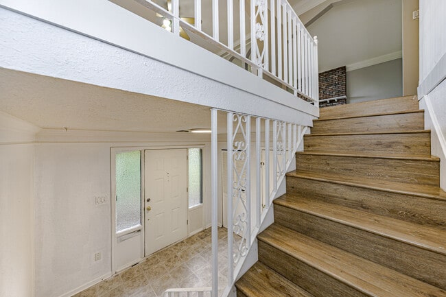 Photo du bâtiment - 15398-15328 28 Ave