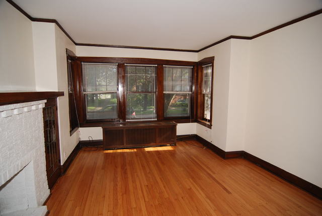 Foto del edificio - 3921 N Linder Ave