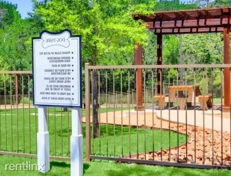 Foto del edificio - 2 br, 1 bath Condo - 1400 N State Highway ...