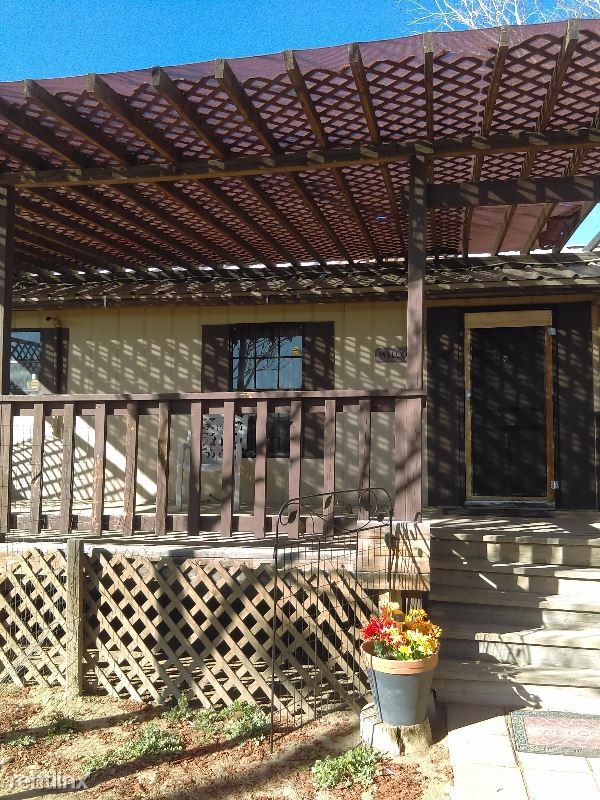Building Photo - 3 br, 2 bath House - 221 Los Ranchos Rd. NE